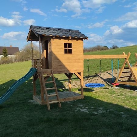 Domek W Swiatkowej Krempna Exterior photo